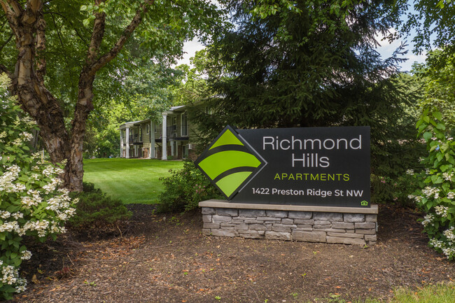 Richmond Hills Apartments in Grand Rapids, MI - Building Photo - Other