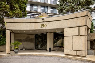 Condominium La Pyramide in Montréal, QC - Building Photo - Building Photo