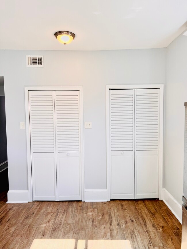 6020 Catharine St, Unit B in Philadelphia, PA - Foto de edificio - Building Photo