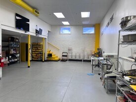 1310 Nance St in Houston, TX - Building Photo