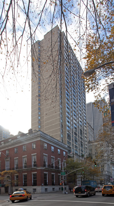 800 Fifth Ave in New York, NY - Foto de edificio