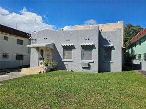 1265 SW 4th St in Miami, FL - Building Photo - Building Photo