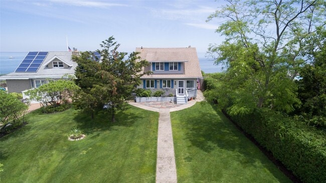 124 Asharoken Ave in Northport, NY - Building Photo - Building Photo