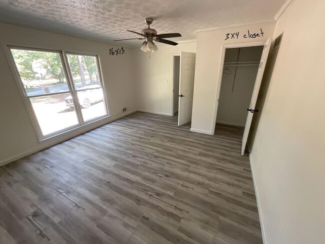 8243 Creekridge Cir in Riverdale, GA - Building Photo - Building Photo