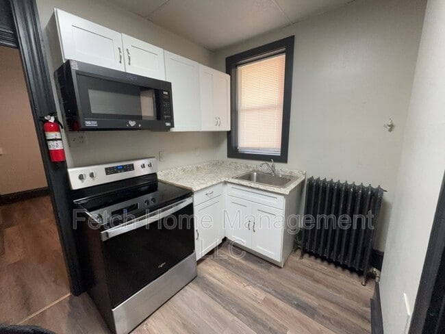 property at 19 S Ann St