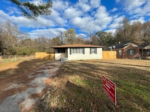 858 Eyers Rd in Memphis, TN - Building Photo