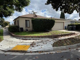 6178 Adenmoor Ave in Lakewood, CA - Building Photo