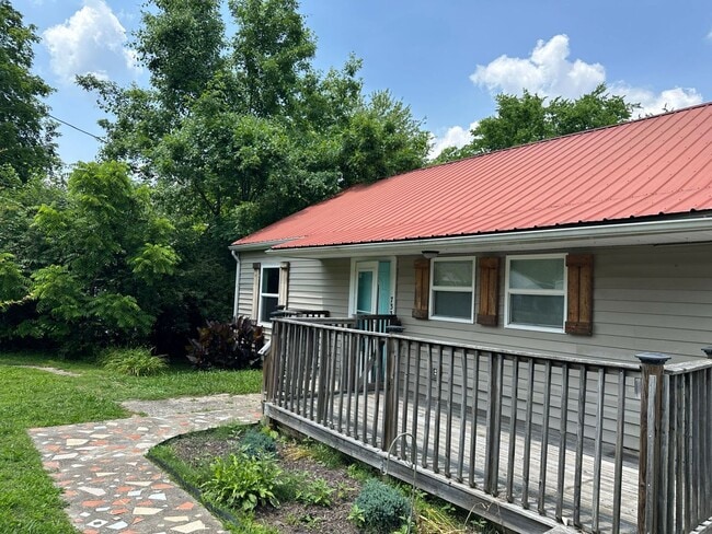 property at 733 Monroe St