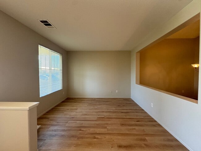 12113 Sundance Canyon Dr in Bakersfield, CA - Building Photo - Building Photo