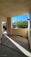 7131 S Durango Dr in Las Vegas, NV - Building Photo - Building Photo