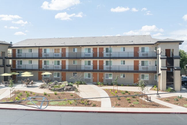 Hope Landing in Sacramento, CA - Building Photo - Building Photo