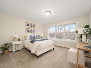 15110 Eileen Cir in Burnsville, MN - Building Photo - Building Photo