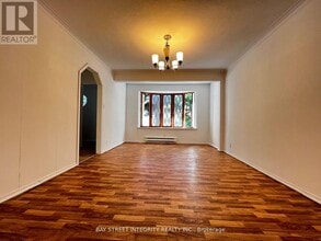 204 Greenfield Ave in Toronto, ON - Building Photo - Building Photo