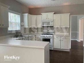 6001 Devonshire Dr in Flowery Branch, GA - Building Photo - Building Photo