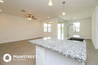 4355 E Gallop Trail in San Tan Valley, AZ - Foto de edificio - Building Photo