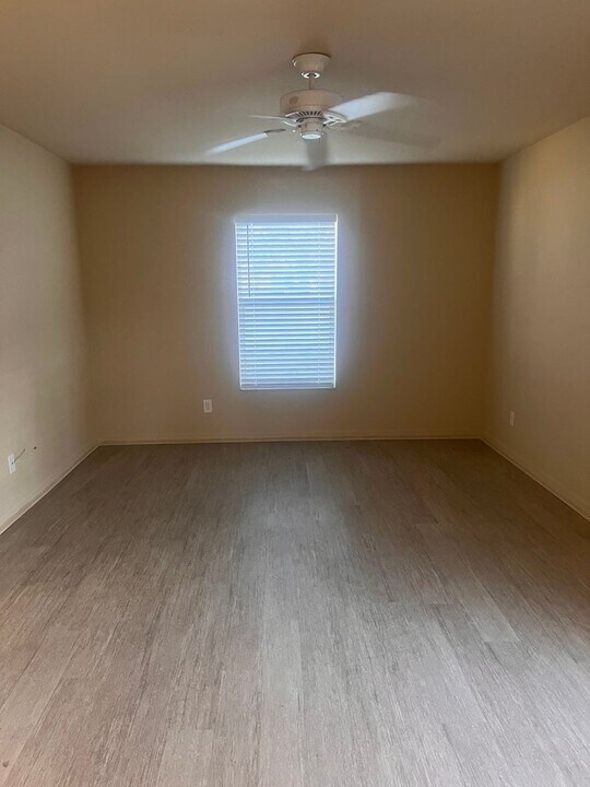 1001 SW 35th Terrace in Cape Coral, FL - Building Photo