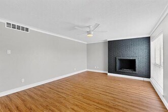 5919 E University Blvd in Dallas, TX - Building Photo - Building Photo