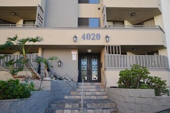 5th Street Apartments- Luxurious Bedrooms ... in Los Angeles, CA - Foto de edificio - Building Photo