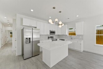 7816 Beckley St in Houston, TX - Building Photo - Building Photo
