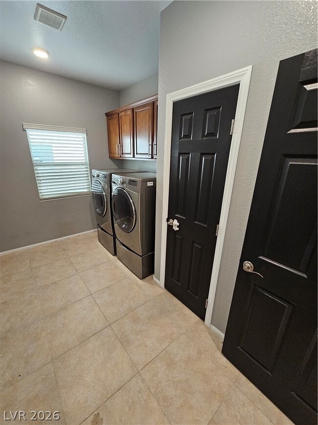 8058 Minots Ledge Ave in Las Vegas, NV - Building Photo - Building Photo