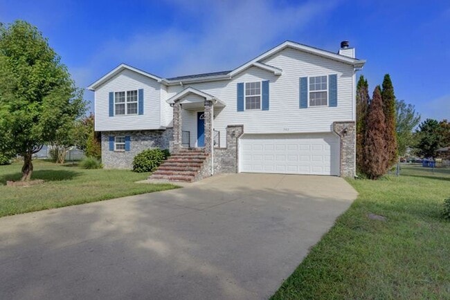 property at 582 Clver Heights Ct