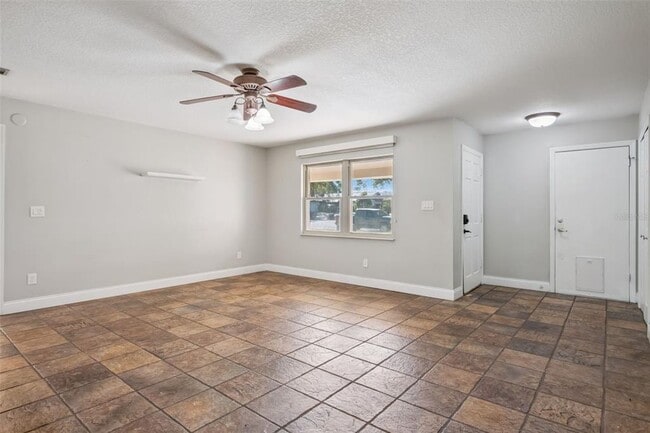 111 Pineapple Ct in Longwood, FL - Building Photo - Building Photo