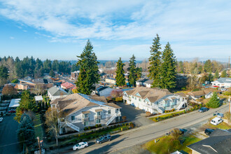 Emerald Court in Puyallup, WA - Building Photo - Building Photo