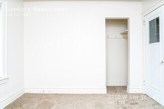 2210 W 5th St in Duluth, MN - Building Photo - Building Photo