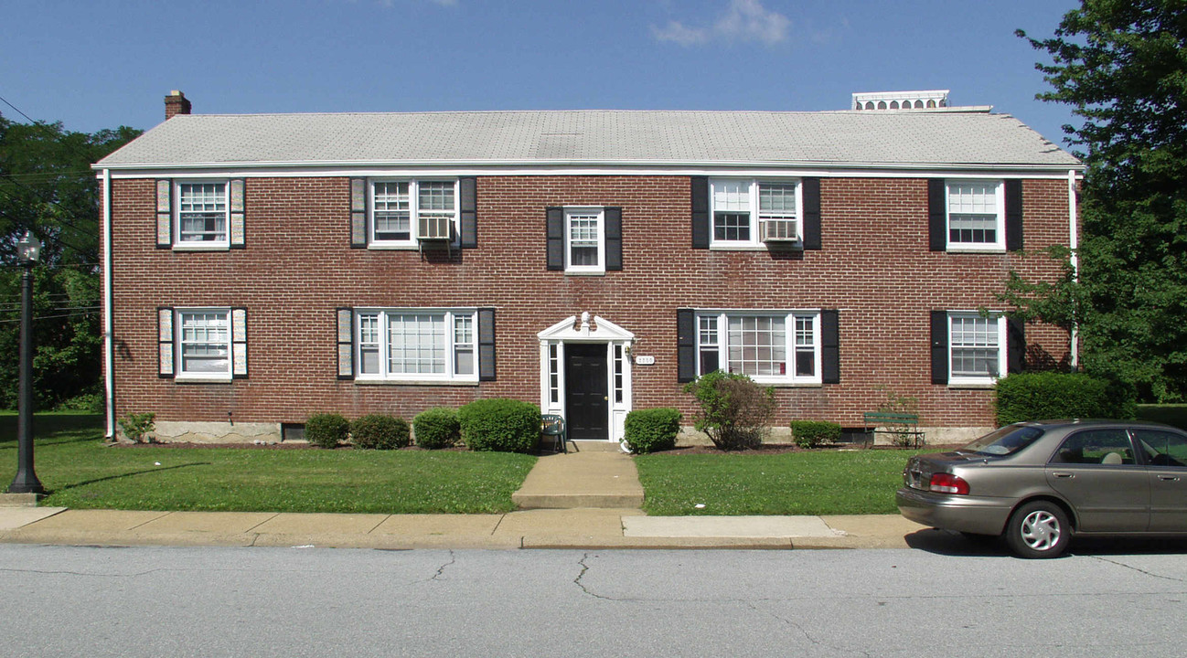 2200 Inglewood Rd in Wilmington, DE - Foto de edificio