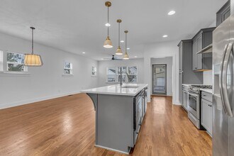 1912 10th Ave N in Nashville, TN - Building Photo - Building Photo