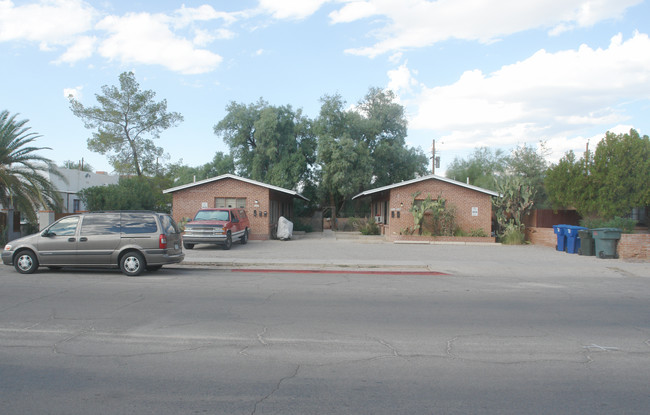 1307-1311 E 9th St in Tucson, AZ - Building Photo - Building Photo