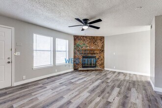 232 Alexandria St in Mesquite, TX - Building Photo - Building Photo