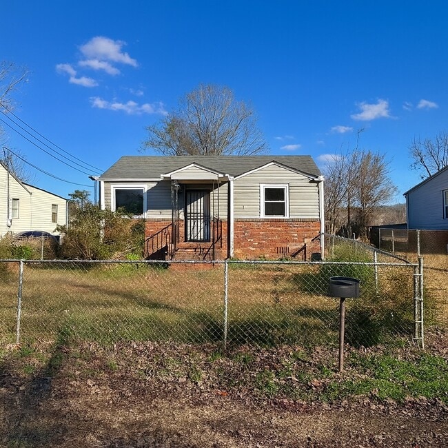 property at 1609 Ray St NE