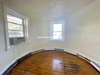 186 Naples Rd, Unit 3 in Brookline, MA - Foto de edificio - Building Photo