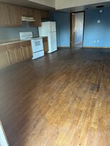 750 Bonham St, Unit 250 in Paris, TX - Building Photo