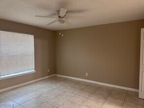 438 Loretta Ave S in Lehigh Acres, FL - Building Photo - Building Photo