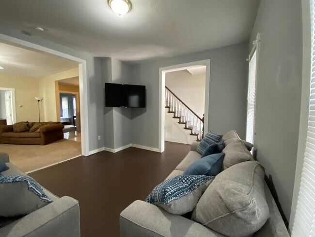 29 Seminary Ave, Unit 1 in Binghamton, NY - Building Photo - Building Photo