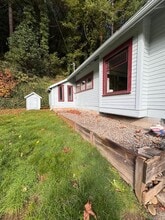 95389 Haynes Way Ln in North Bend, OR - Foto de edificio - Building Photo