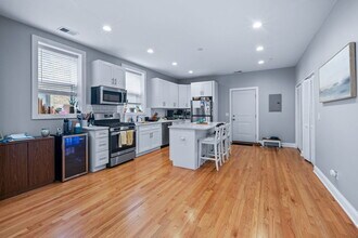 612 W Stratford Pl in Chicago, IL - Building Photo - Building Photo