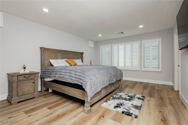 property at 8095 Carpenter Creek Ave