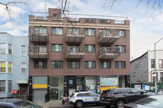 720 57th St in Brooklyn, NY - Building Photo - Building Photo