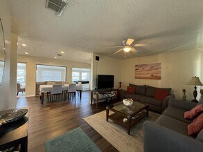 4303 Conway Blvd in Port Charlotte, FL - Building Photo - Building Photo