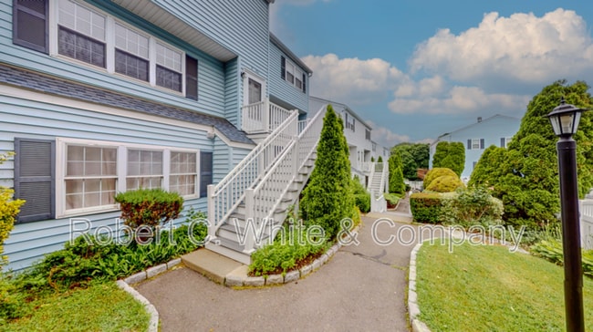 property at 14 1/2 Fairview Ave