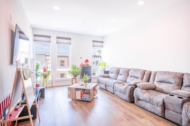 property at 502 Palisade Ave