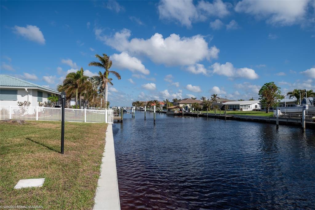 50 Ocean Dr in Punta Gorda, FL - Foto de edificio