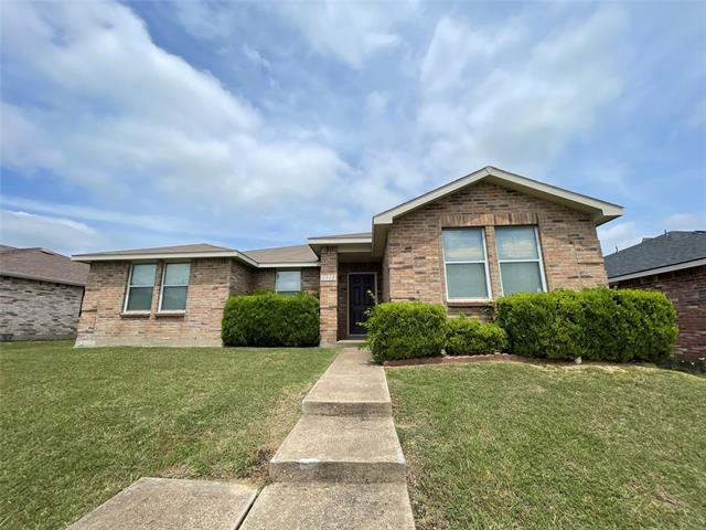 2912 Crimson Clover Dr