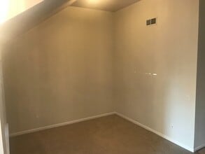 2536 Lancewood Ln in Lithonia, GA - Building Photo - Building Photo