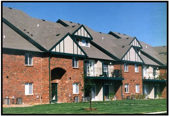 Park Meadow in Kearney, NE - Foto de edificio - Building Photo