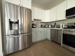 16 Delle Ave in Boston, MA - Building Photo - Building Photo