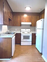 6929 Delta Lake Dr in Charlotte, NC - Building Photo - Building Photo